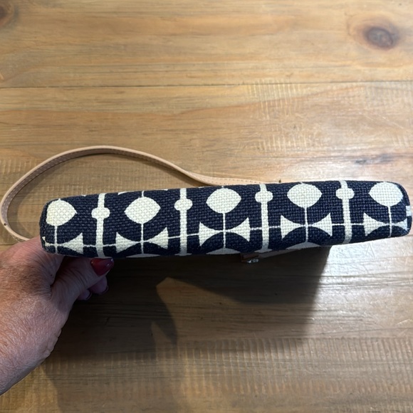 Spartina Daufuskie Island Linen navy blue, white, orange wristlet NWOT - Picture 3 of 4